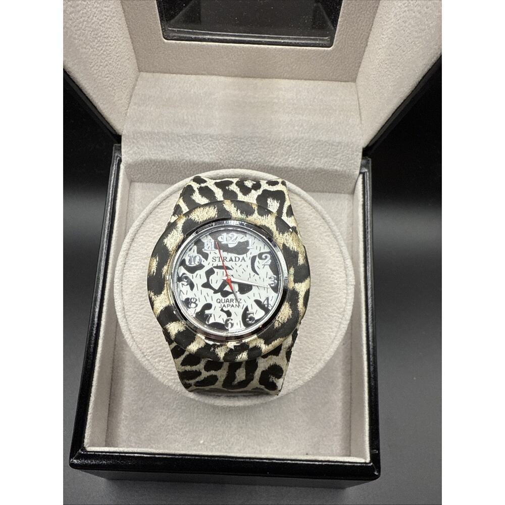Strada Slap On Watch Quartz Leopard Print New Battery